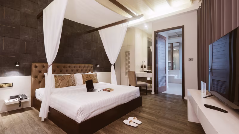 Premier Room (King Bed)