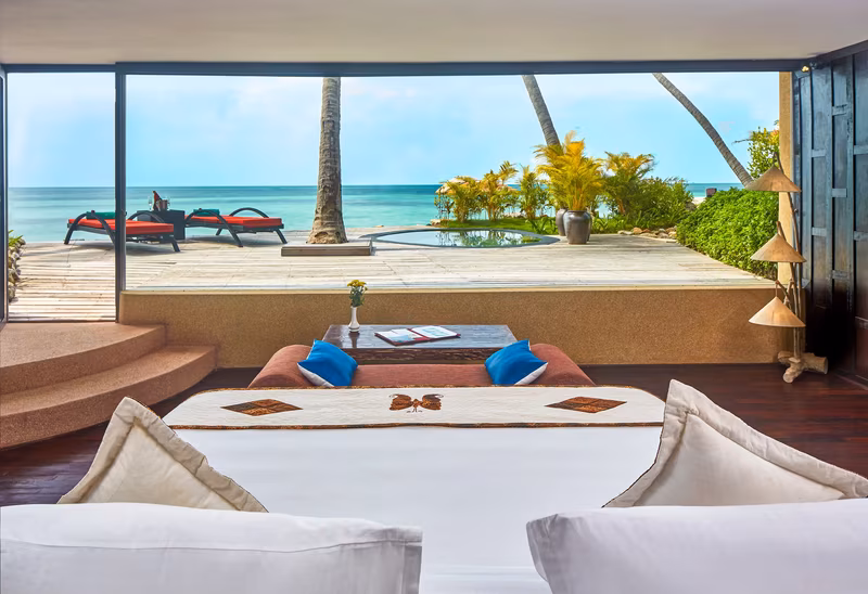 Deluxe Beach Front Pool Villa